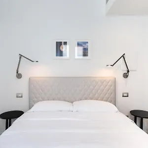  Apartamento Palazzo La Cortesella - Modern Design & Location